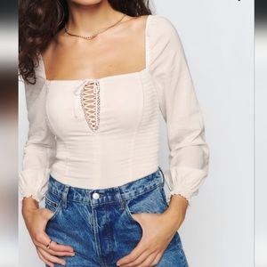 🍒NWT Reformation NOLA Off Shoulder Long Sleeve Top🍒